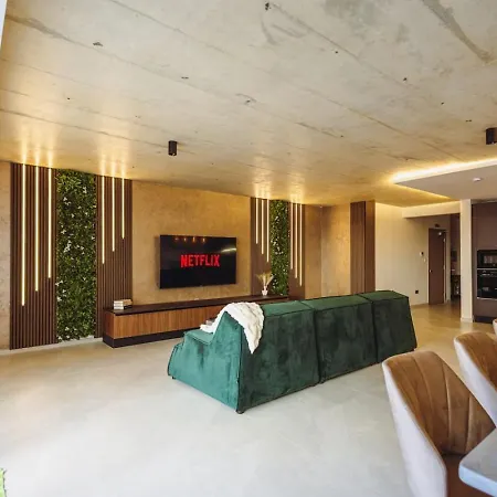 Apartman Azure - Sea Front - Sliema Ferries - Private Jacuzzi