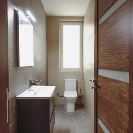 Azure - Sea Front - Sliema Ferries - Private Jacuzzi * Sliema