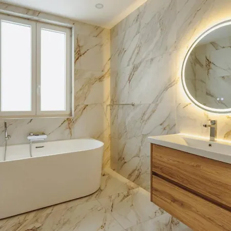 Azure - Sea Front - Sliema Ferries - Private Jacuzzi Apartman Sliema