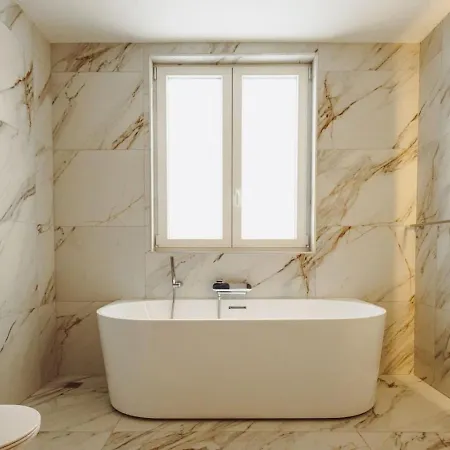 Apartman Azure - Sea Front - Sliema Ferries - Private Jacuzzi *