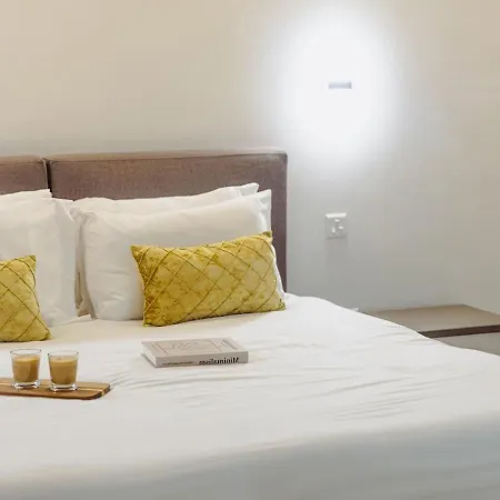 Azure - Sea Front - Sliema Ferries - Private Jacuzzi