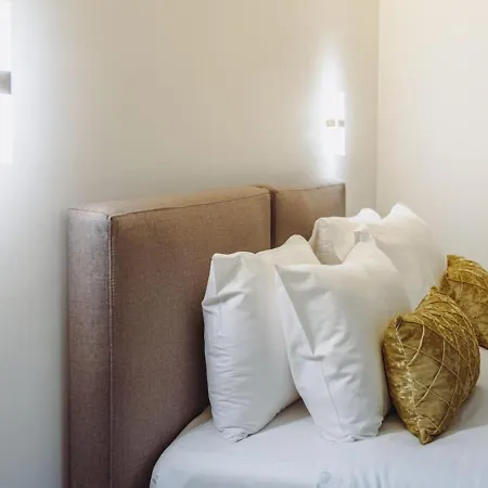 Azure - Sea Front - Sliema Ferries - Private Jacuzzi Apartman