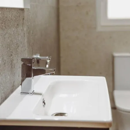 Apartman Azure - Sea Front - Sliema Ferries - Private Jacuzzi