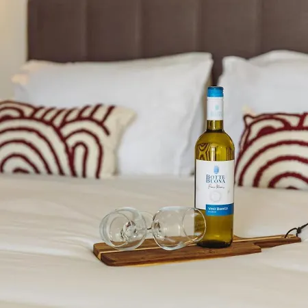Apartman Azure - Sea Front - Sliema Ferries - Private Jacuzzi
