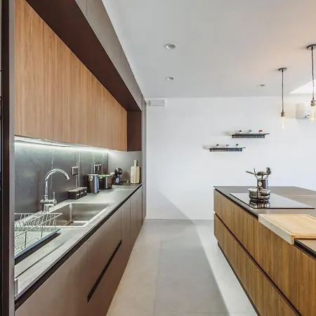 Apartman Azure - Sea Front - Sliema Ferries - Private Jacuzzi